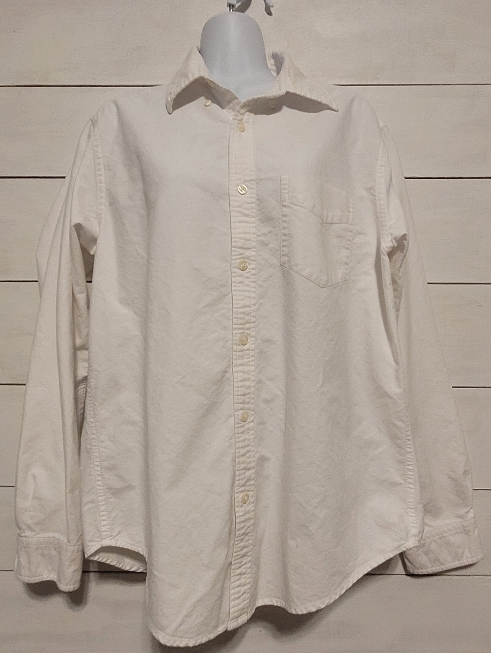 GAP Men's White Casual Button-Down Shirt